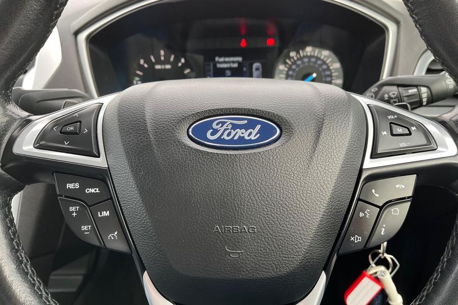 Ford MONDEO Photo autoimg-58278939b3006b4705da0ce071e556f3a92cf1ca.jpg