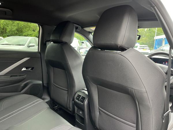 Vauxhall Astra Photo autoimg-5827e560ffc8ea1bc9d205c6b0430d8cdb286a04.jpg