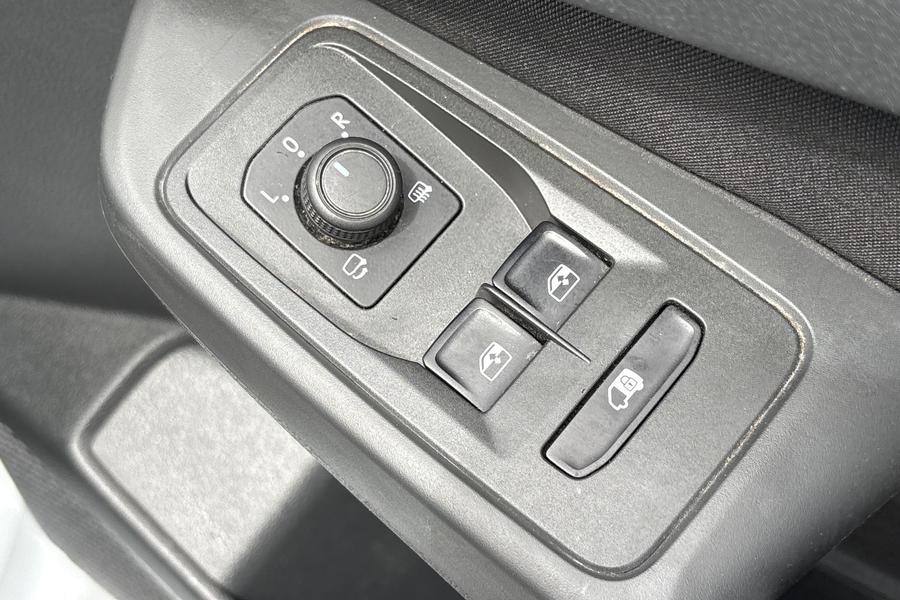 Ford TRANSIT CONNECT Photo autoimg-582ed8d64b6e5e946500d00e04720f0dddefc728.jpg
