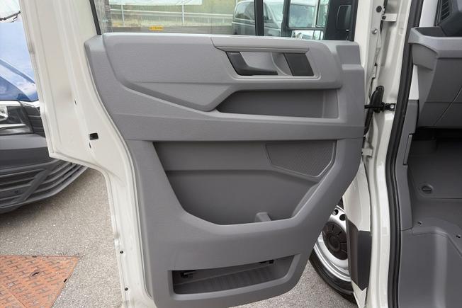 VOLKSWAGEN Crafter Photo 26