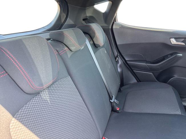 FORD Fiesta Photo 9