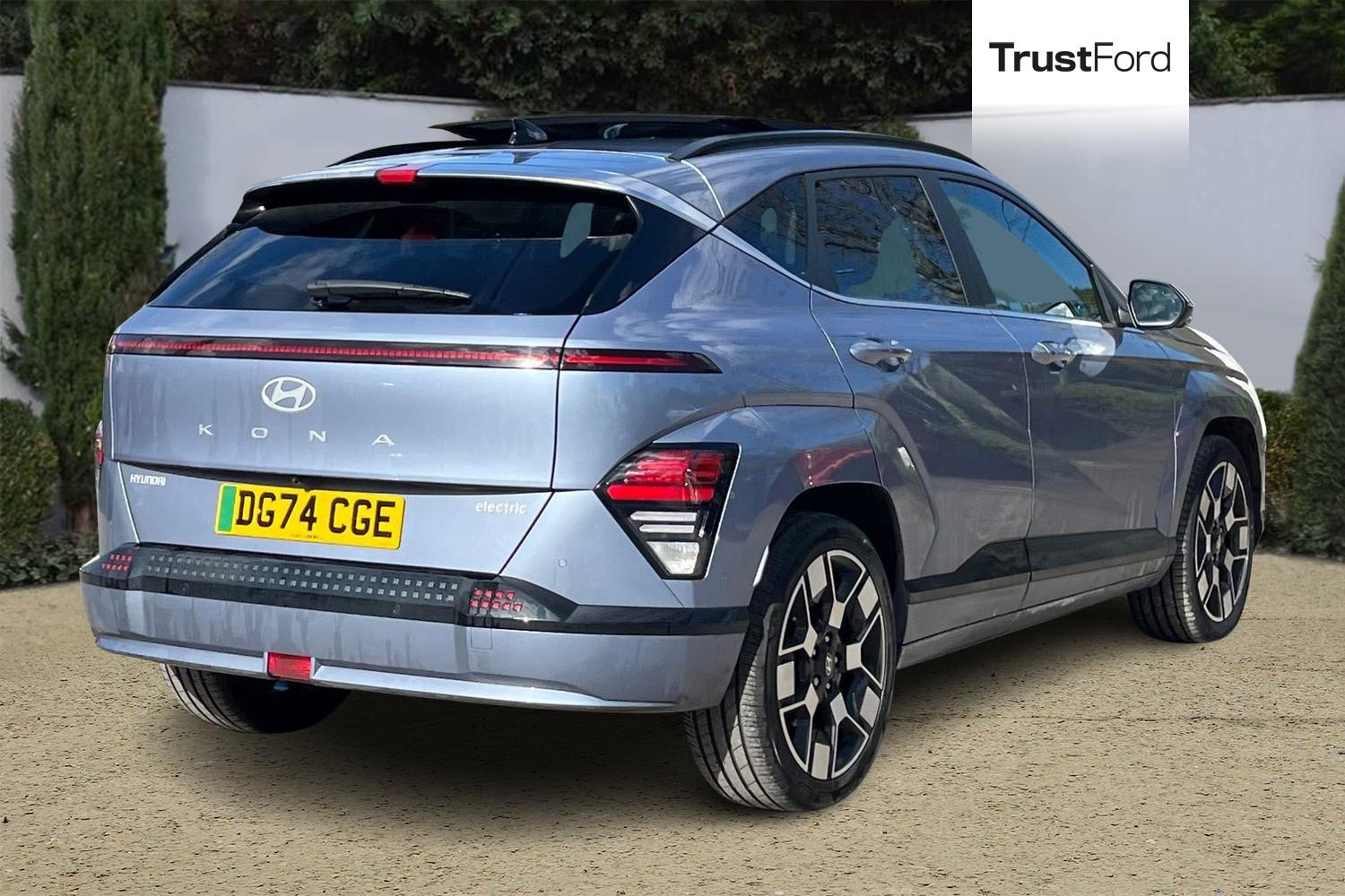 Hyundai Kona Photo 3