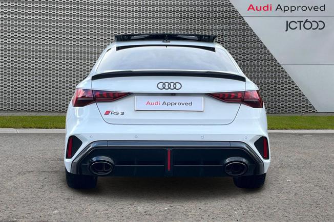 AUDI RS3 Photo 7
