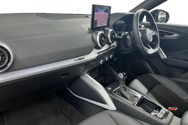 AUDI Q2 Photo 2