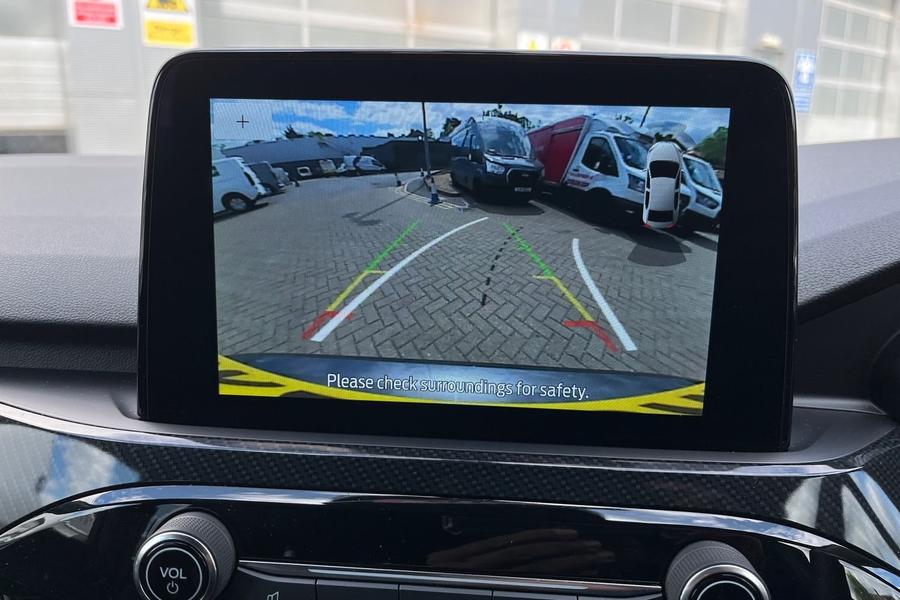 Ford Kuga Photo autoimg-58356d9da57abff090cd9967631fd11b0029c61b.jpg