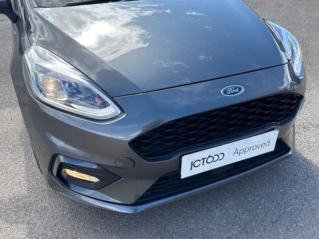 FORD Fiesta Photo 29