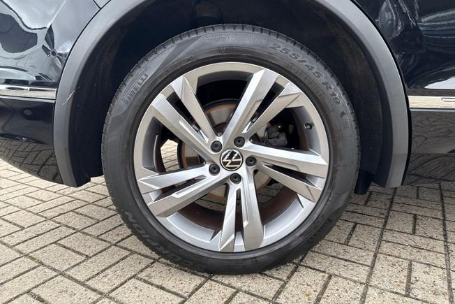 VOLKSWAGEN Tiguan Photo 5