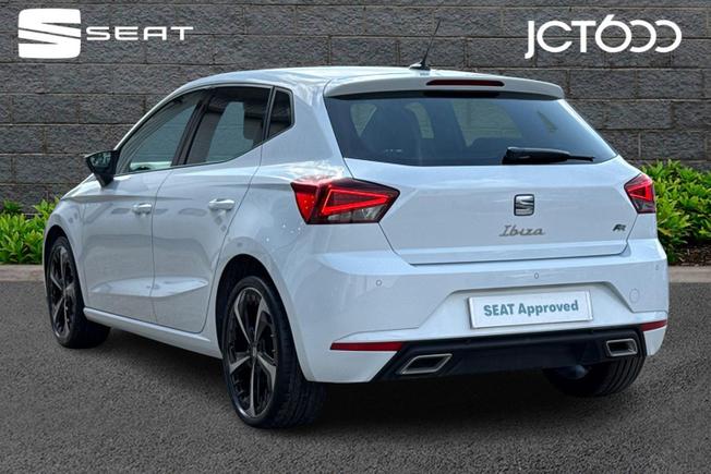 SEAT Ibiza Photo 3