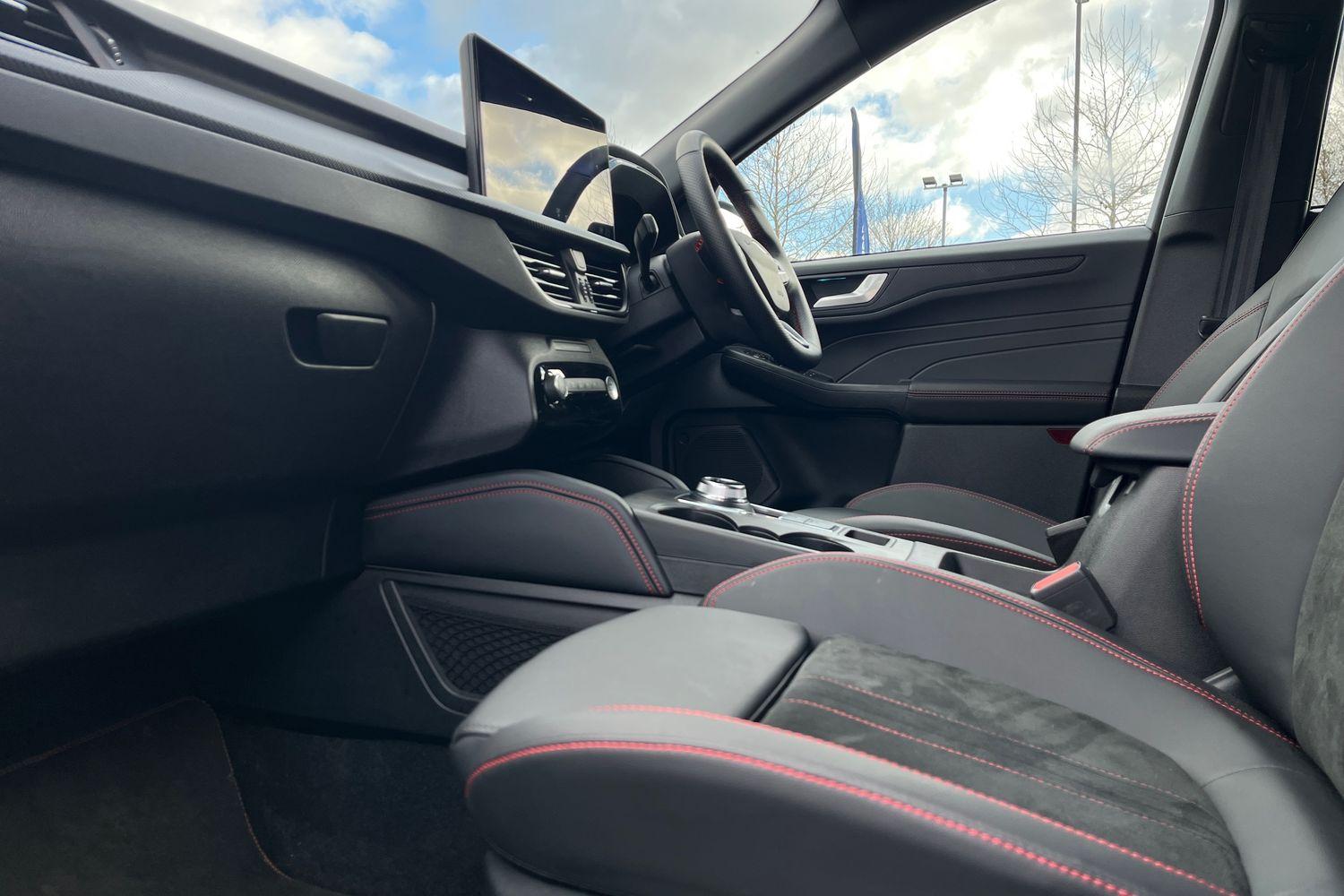 Ford KUGA Photo 17