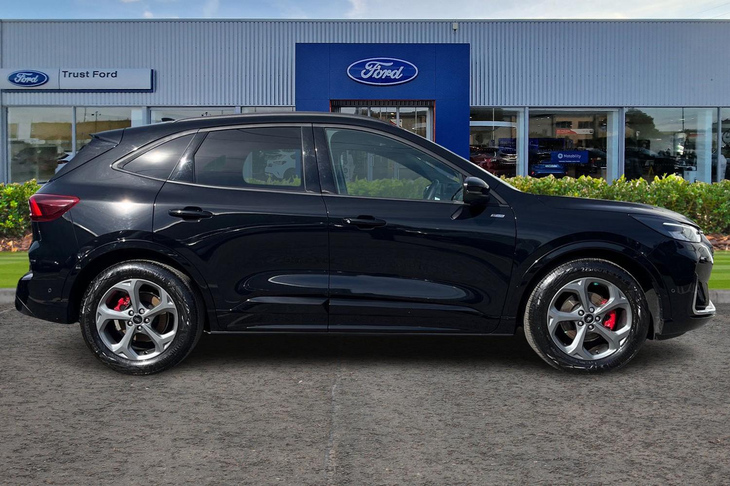 Ford KUGA Photo 2