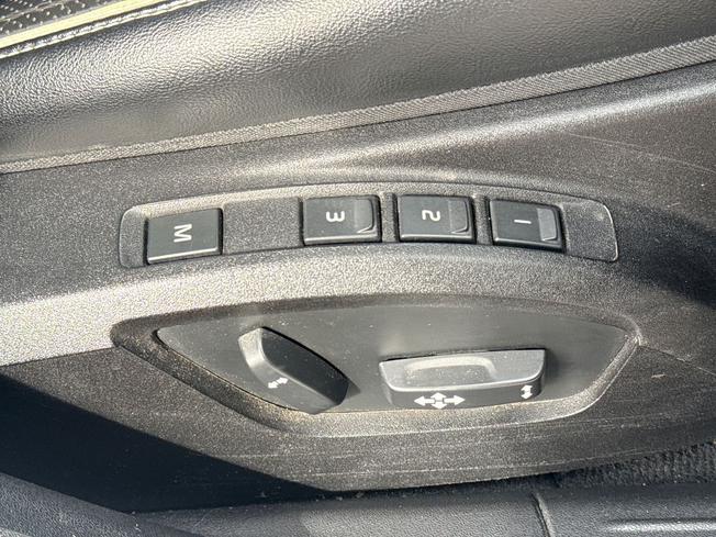 VOLVO V40 Photo 26