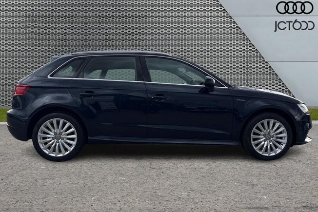 AUDI A3 Photo 4