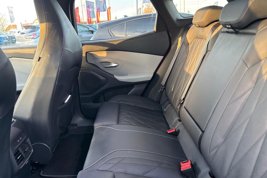 Ford Explorer Photo autoimg-58467ceb70393988272fee63d18470d7e2aa34aa.jpg