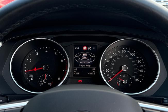 VOLKSWAGEN Tiguan Photo 34