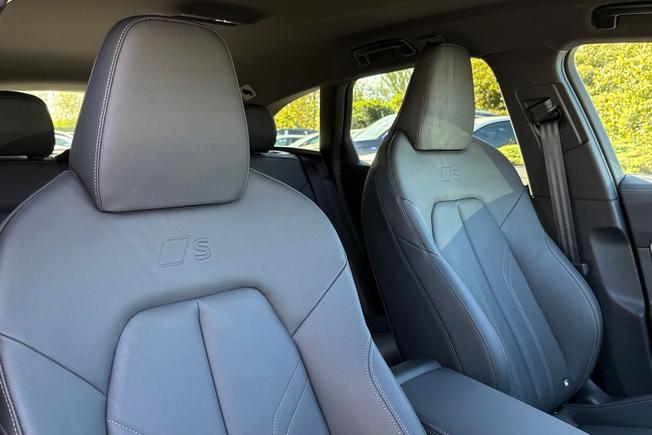 AUDI A5 Avant Photo 32