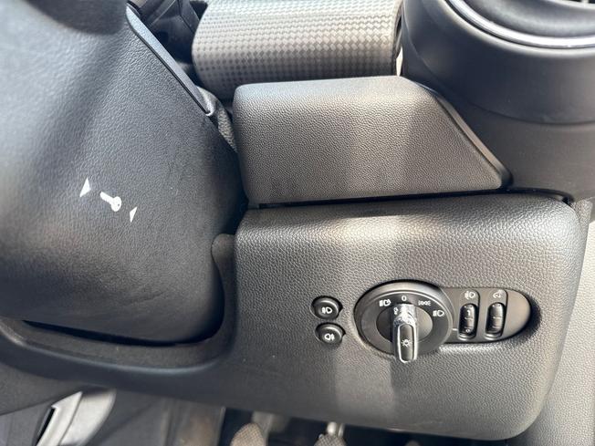 MINI Hatch Photo 26