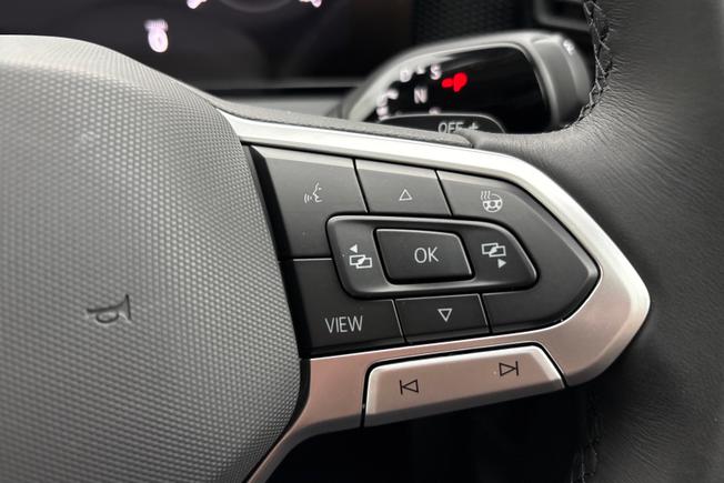 VOLKSWAGEN Tiguan Photo 17