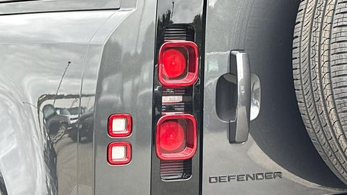 Land Rover Defender Photo autoimg-58525f1018e4dd12940925b087da5f97d24e5d0a.jpg