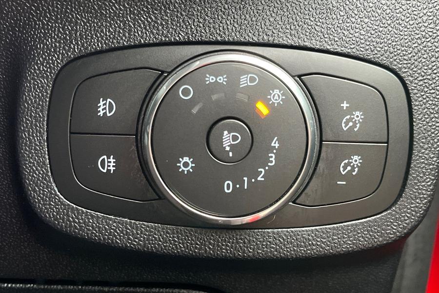 Ford FIESTA Photo autoimg-5853becb65630a5d031fa78b47bbc18145254ad3.jpg