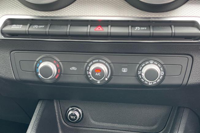 AUDI Q2 Photo 27