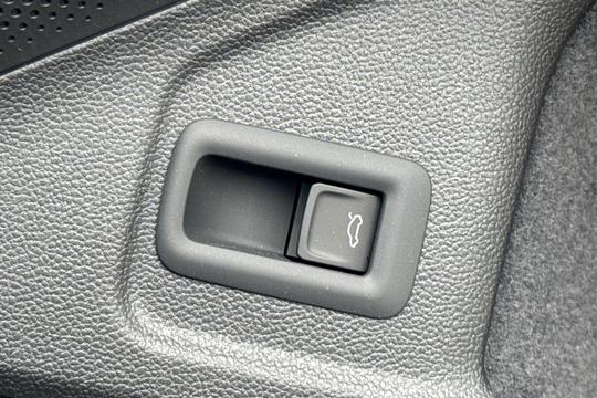 Skoda Superb Photo autoimg-585538613e4b88be5902cebb3ea3f468bf34cd4d.jpg