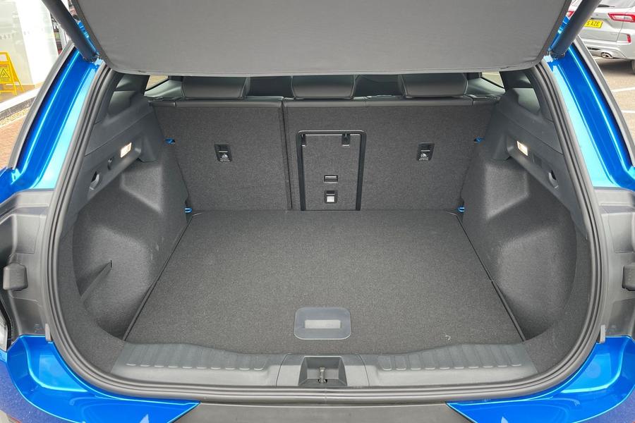 Ford Explorer Photo autoimg-585621ea80aa2828e8fd4bf498fa1a823a091369.jpg