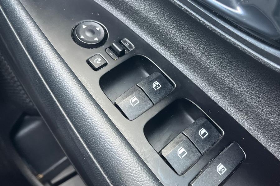 Hyundai I20 Photo autoimg-5858a74ce0fd74228cba995d10e4d34e1d9026bf.jpg
