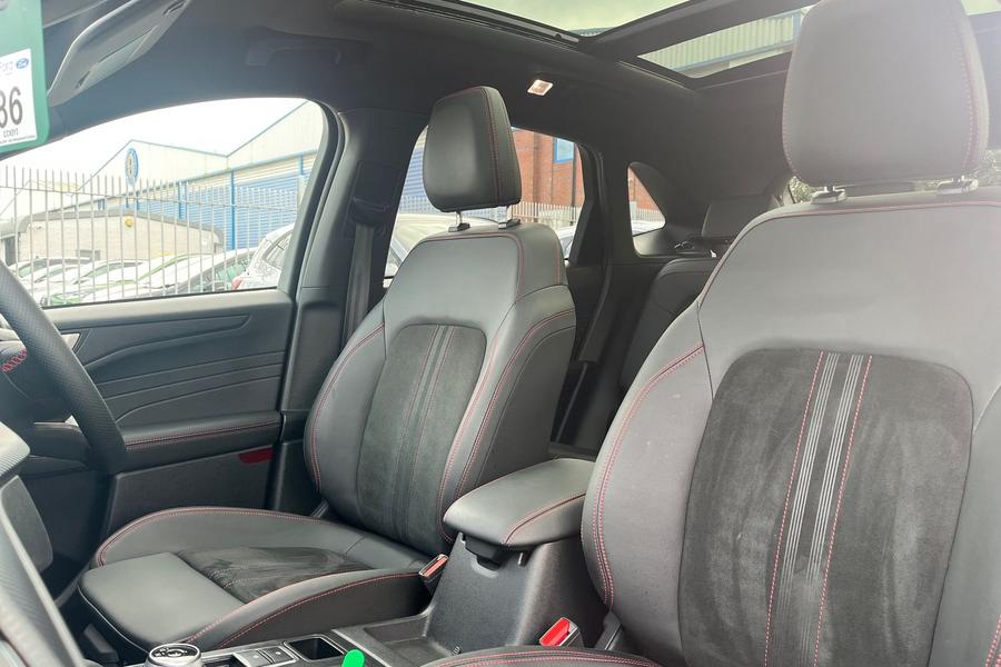 Ford KUGA Photo autoimg-58594effcab0c827ee605174567c5a9c5e68268d.jpg