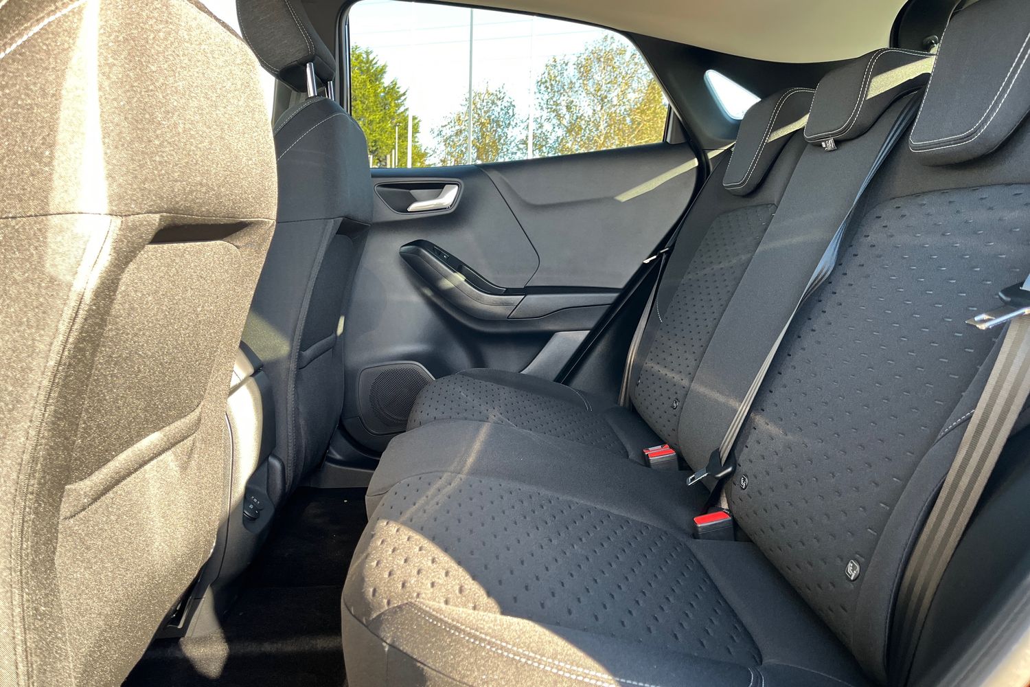 Ford PUMA Photo 19