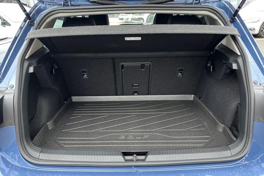 Volkswagen Golf Photo autoimg-585a5e6471c2af769b1469764ebdc89028b05890.jpg