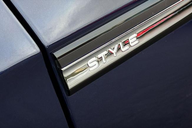VOLKSWAGEN Golf Photo 47