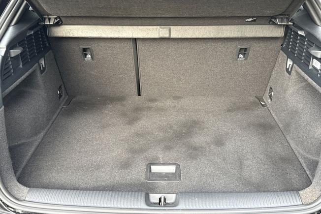 AUDI Q2 Photo 12