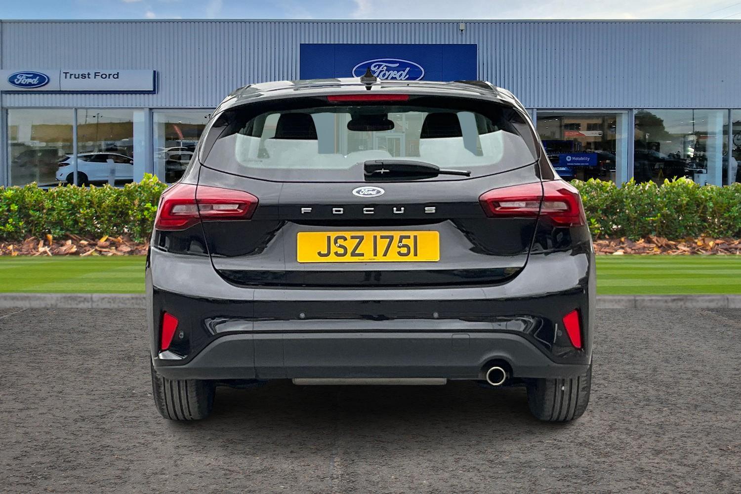 Ford Focus Photo 6