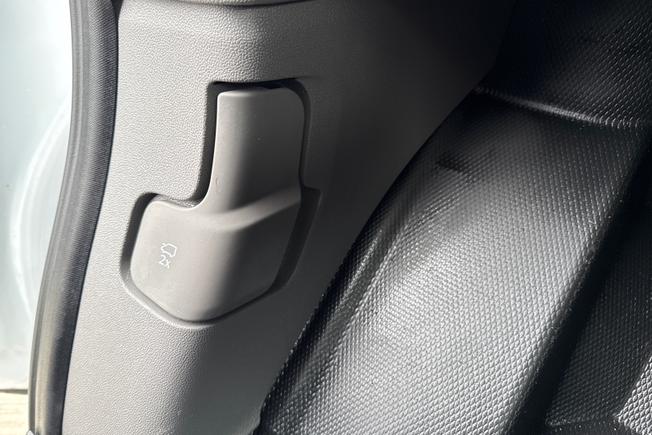 VOLKSWAGEN Transporter Photo 45