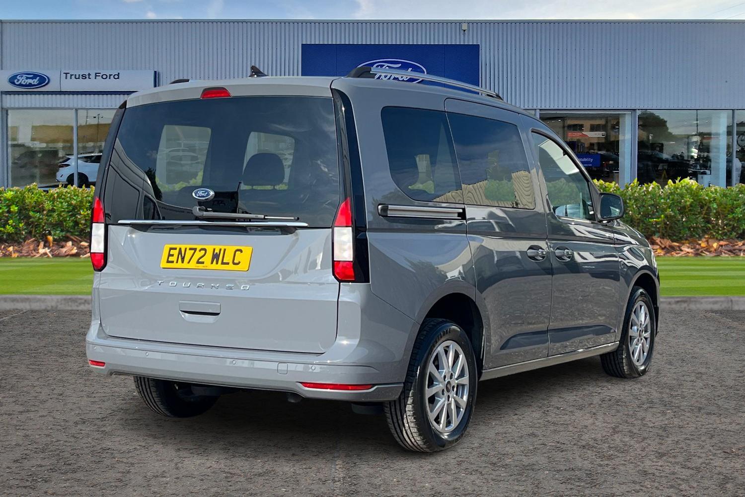 Ford TOURNEO CONNECT Photo 3