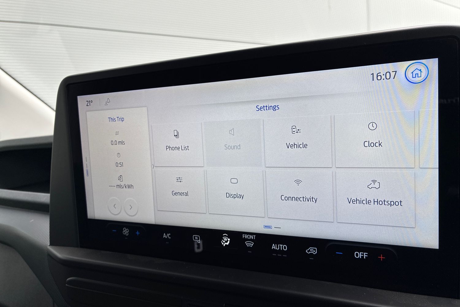 Ford E-TRANSIT CUSTOM Photo 24