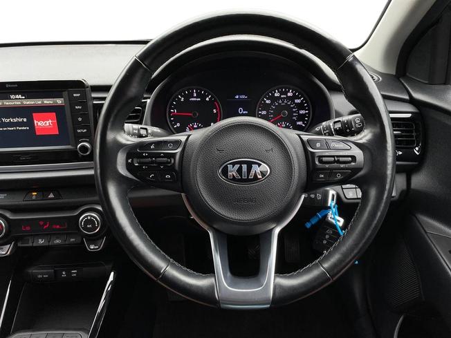 KIA Rio Photo 11