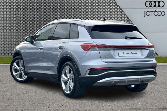 AUDI Q4 e-tron Photo 3
