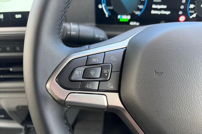 VOLKSWAGEN Transporter Photo 16