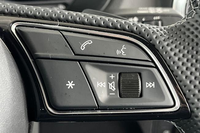 AUDI Q2 Photo 17