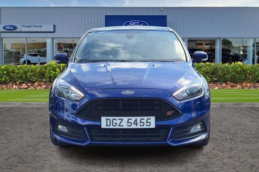Ford Focus Photo autoimg-58733a59bebefa28fb4c61a4bccd5140b229e1d1.jpg