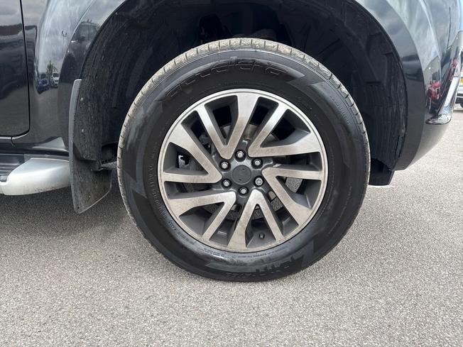 BMW Navara Photo 5