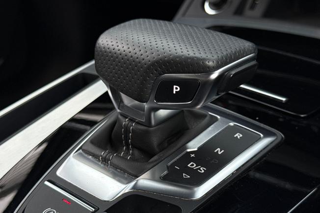 AUDI Q5 Photo 22