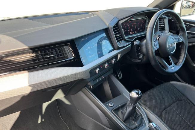 Audi A1 Photo 2