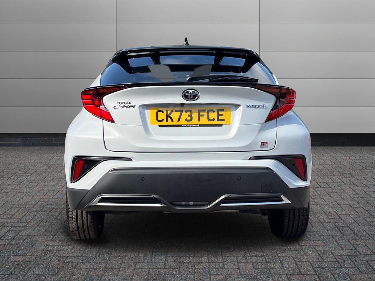 Toyota C-HR Photo 6