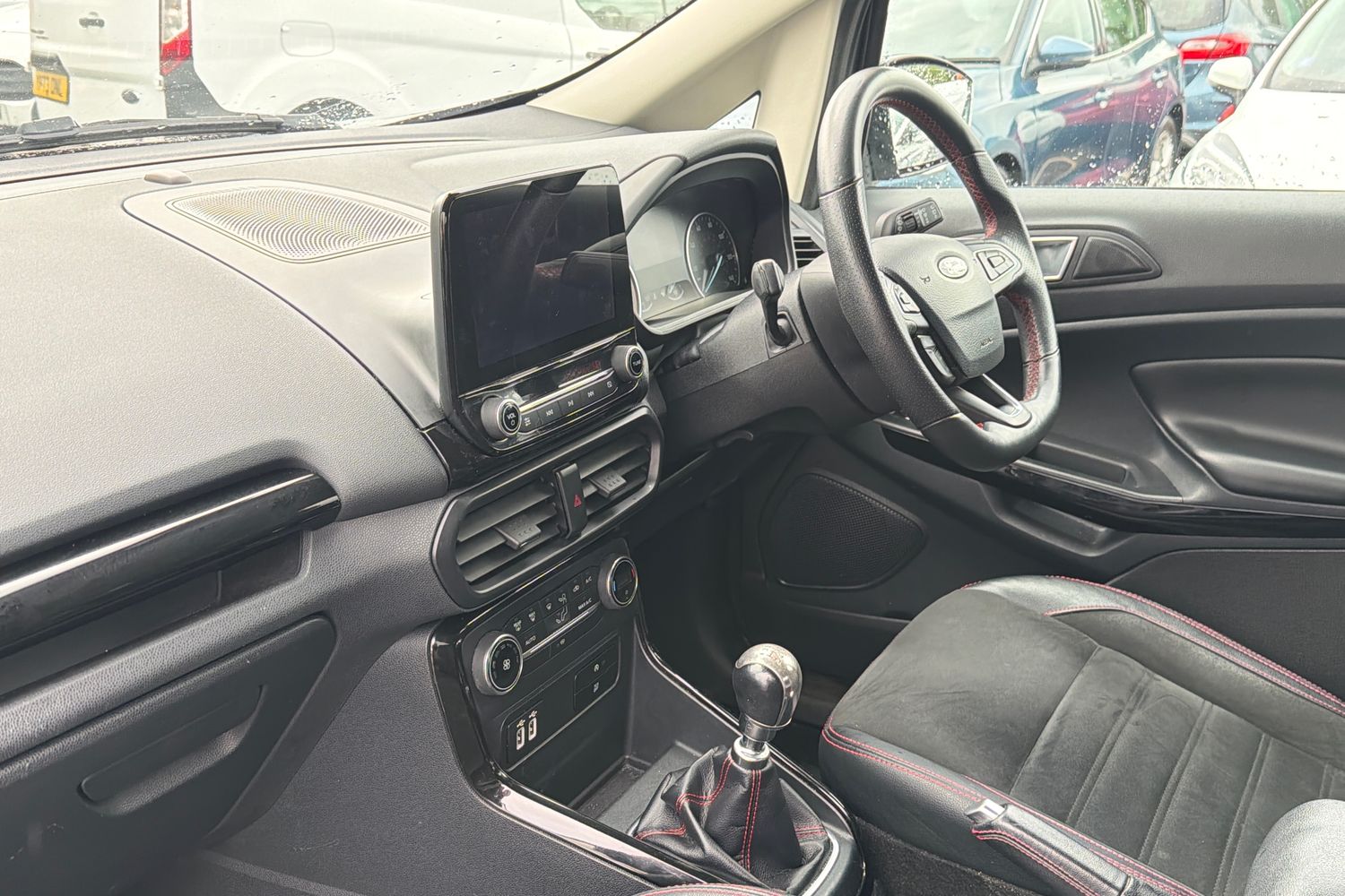 Ford ECOSPORT Photo 17