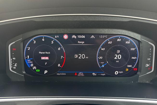 VOLKSWAGEN Tiguan Photo 38