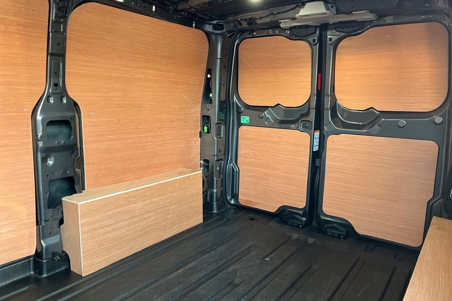 Used Ford TRANSIT CUSTOM 5