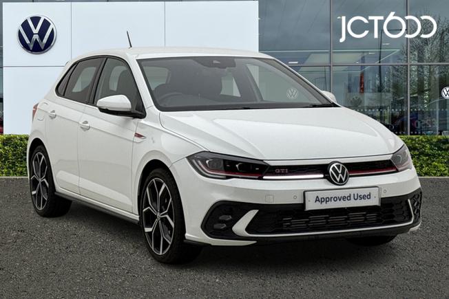 VOLKSWAGEN Polo Photo 1