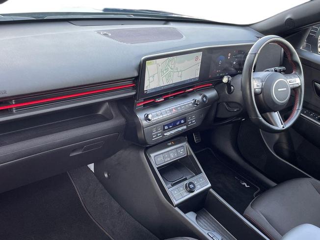 HYUNDAI Kona Photo 2